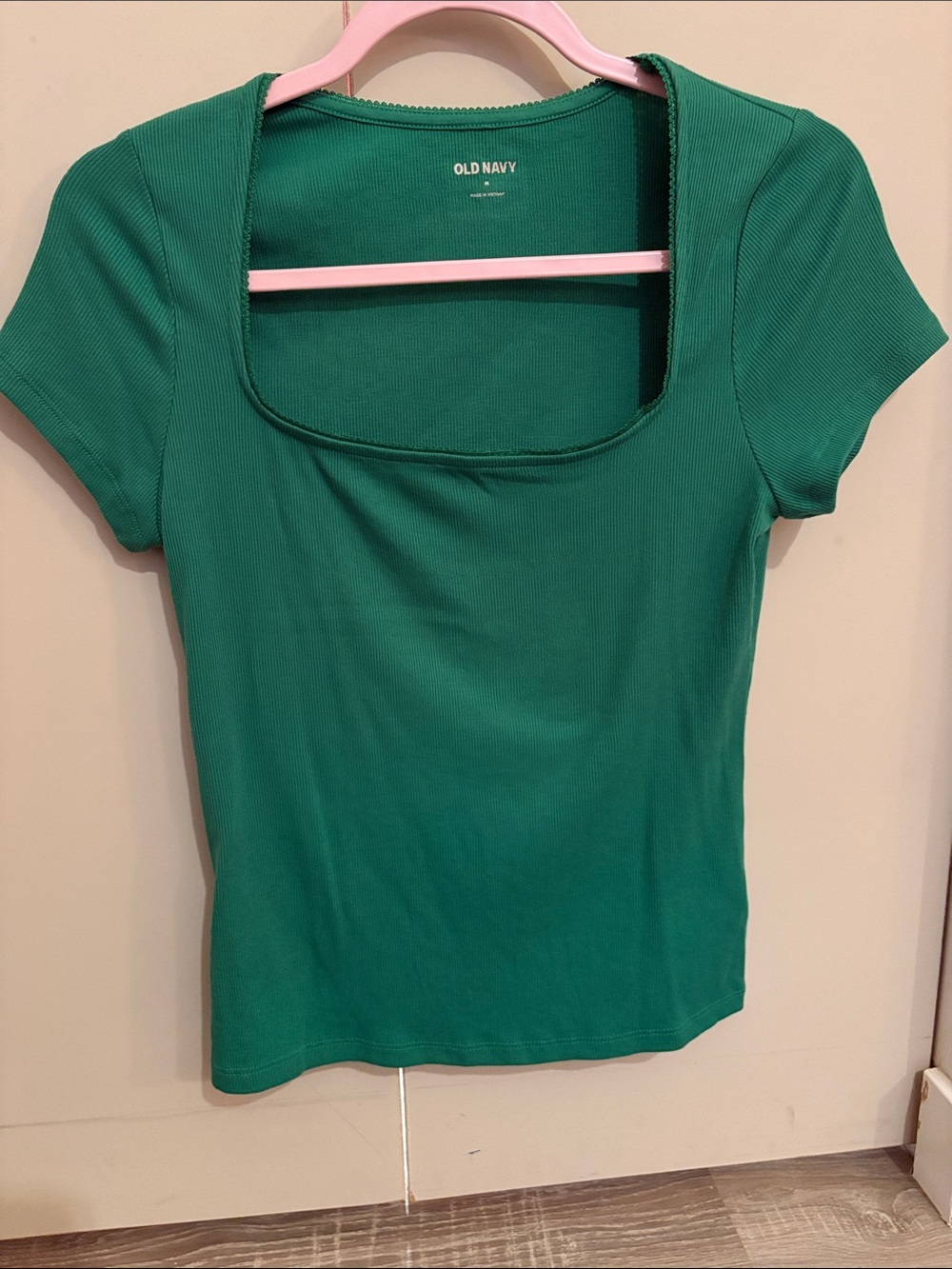 Old Navy Green Short-Sleeve Square Neck Ribbed Tee